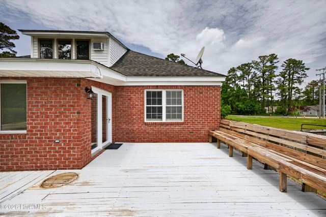 575 Island Creek Road, Rocky Point, NC 28457
