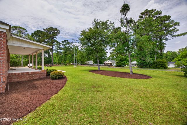 575 Island Creek Road, Rocky Point, NC 28457