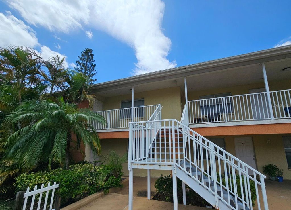 117 N EVERGREEN AVENUE 201, Clearwater, FL 33755