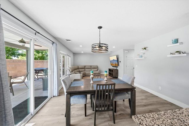4325 Gentry Way, Rocklin, CA 95677