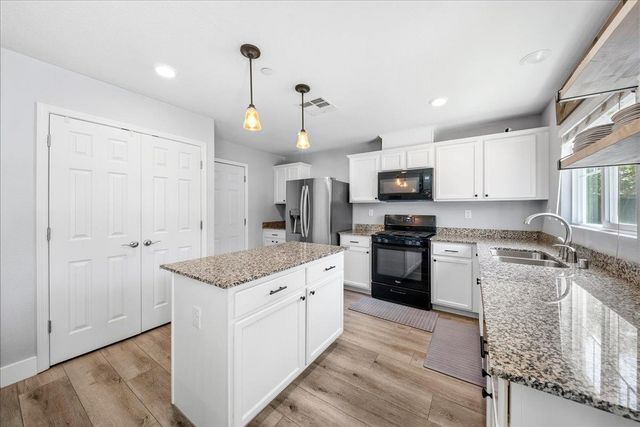 4325 Gentry Way, Rocklin, CA 95677