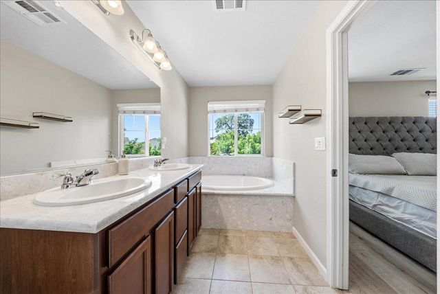 4325 Gentry Way, Rocklin, CA 95677