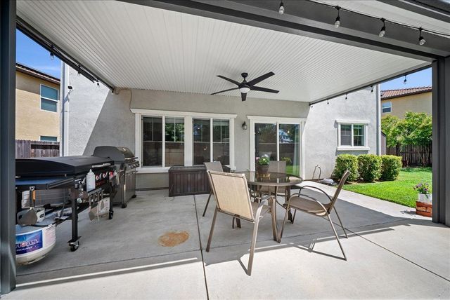 4325 Gentry Way, Rocklin, CA 95677