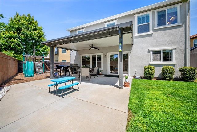 4325 Gentry Way, Rocklin, CA 95677