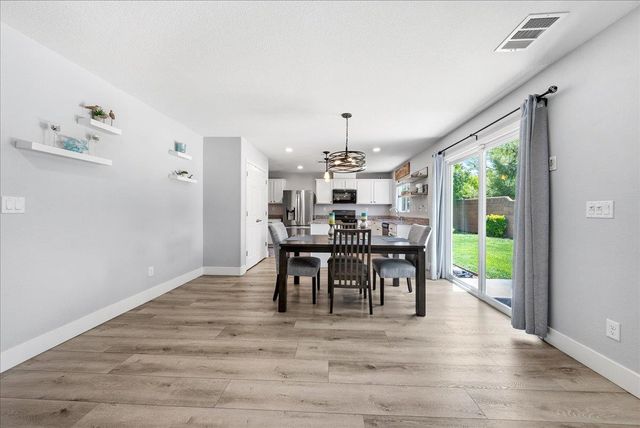 4325 Gentry Way, Rocklin, CA 95677