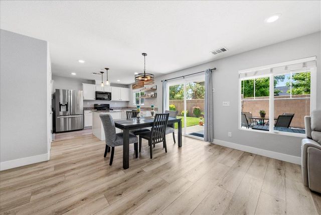 4325 Gentry Way, Rocklin, CA 95677