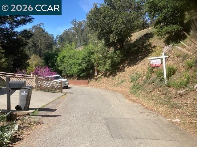 0000 Woodrow Drive, Oakland, CA 94611