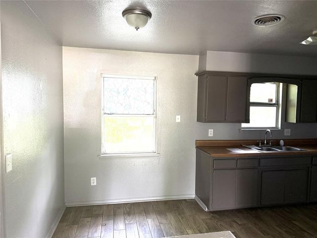 1500 McDonald Drive, Midwest City, OK 73130