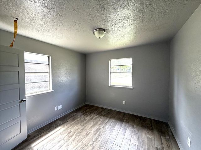 1500 McDonald Drive, Midwest City, OK 73130