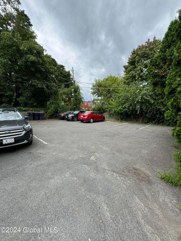 460 Washington Avenue 4, Albany, NY 12203