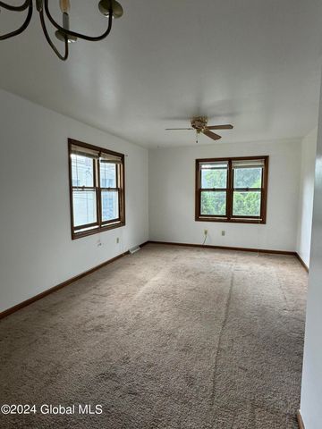 460 Washington Avenue 4, Albany, NY 12203