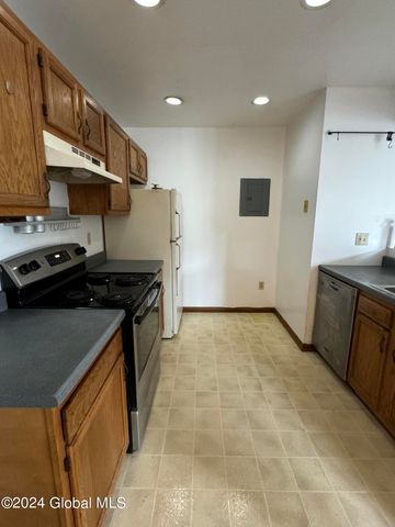 460 Washington Avenue 4, Albany, NY 12203