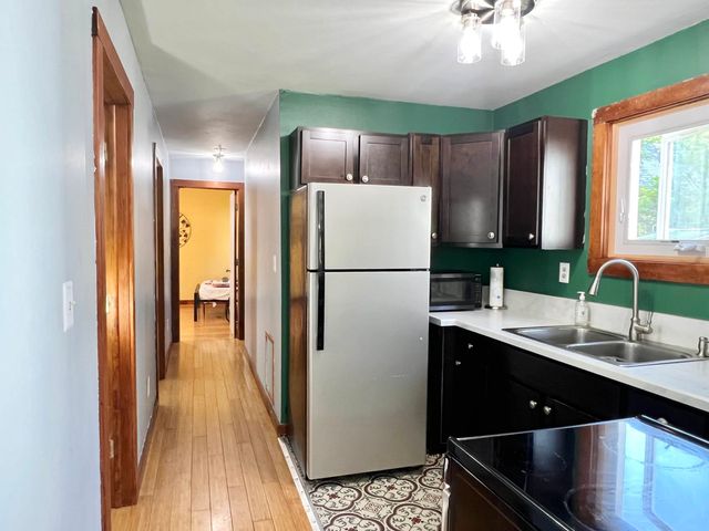 111 Central Street, Brattleboro, VT 05301