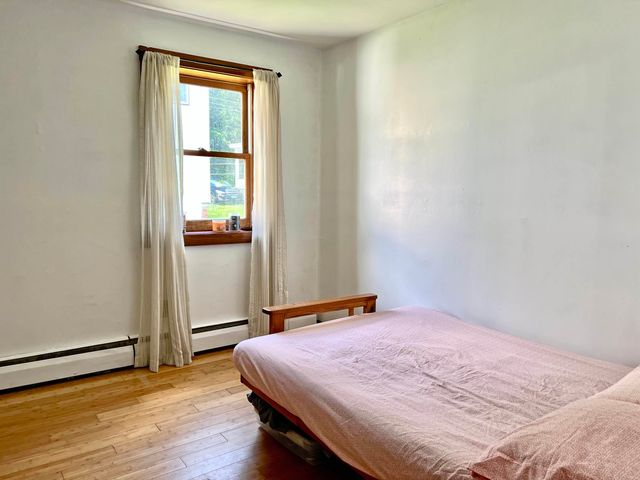111 Central Street, Brattleboro, VT 05301