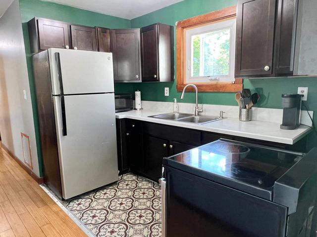 111 Central Street, Brattleboro, VT 05301