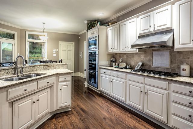 6 Piney Lane, Little Rock, AR 72223