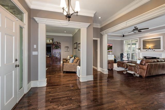 6 Piney Lane, Little Rock, AR 72223