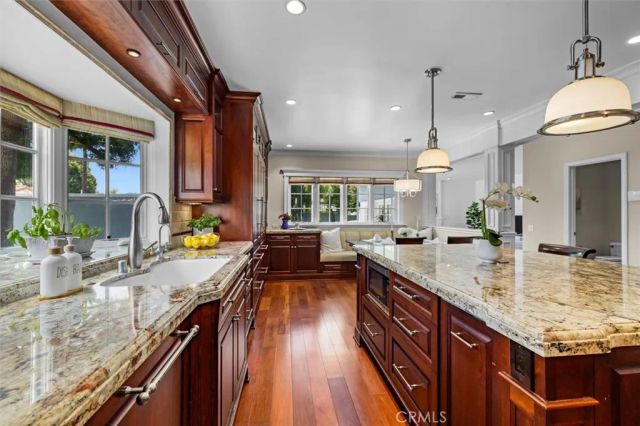 1760 9th Street, Manhattan Beach, CA 90266