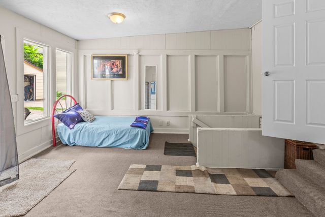 129 S 8TH Street, Council Bluffs, IA 51501