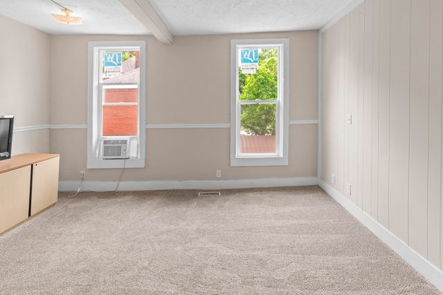 129 S 8TH Street, Council Bluffs, IA 51501