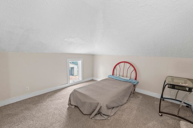 129 S 8TH Street, Council Bluffs, IA 51501