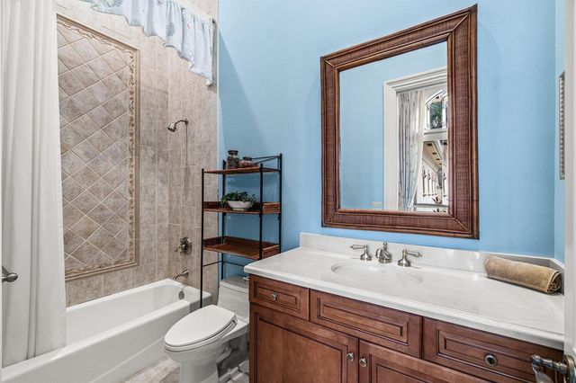 5590 Vintage Oaks Terrace, Delray Beach, FL 33484