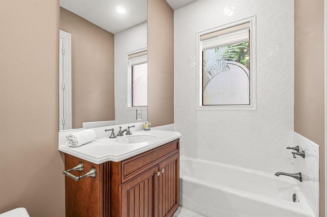 5590 Vintage Oaks Terrace, Delray Beach, FL 33484