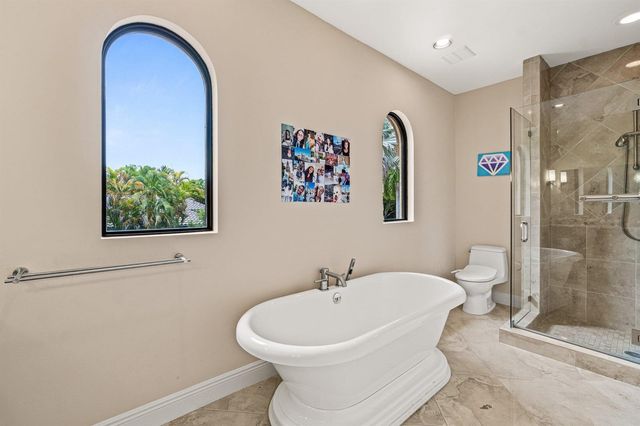 5590 Vintage Oaks Terrace, Delray Beach, FL 33484