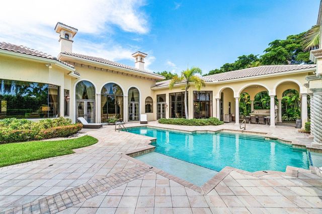 5590 Vintage Oaks Terrace, Delray Beach, FL 33484
