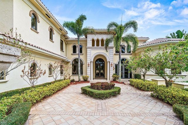 5590 Vintage Oaks Terrace, Delray Beach, FL 33484