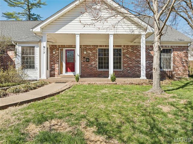 917 Oak Glen Manor Court, Kirkwood, MO 63122