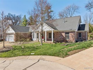 917 Oak Glen Manor Court, Kirkwood, MO 63122