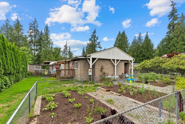 10024 228th Pl SE, Woodinville, WA 98077