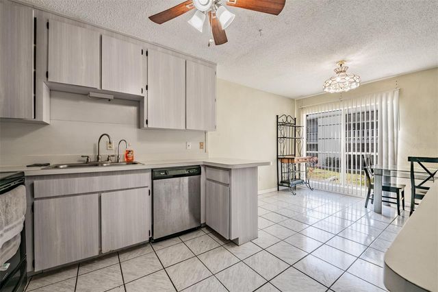 2625 STATE ROAD 590 2714, Clearwater, FL 33759