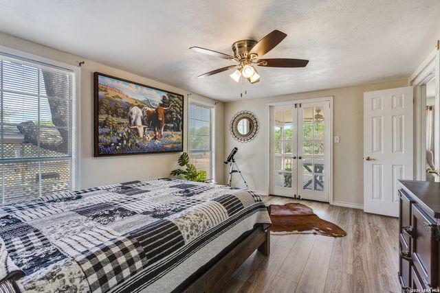 313 PR 6430, Hondo, TX 78861