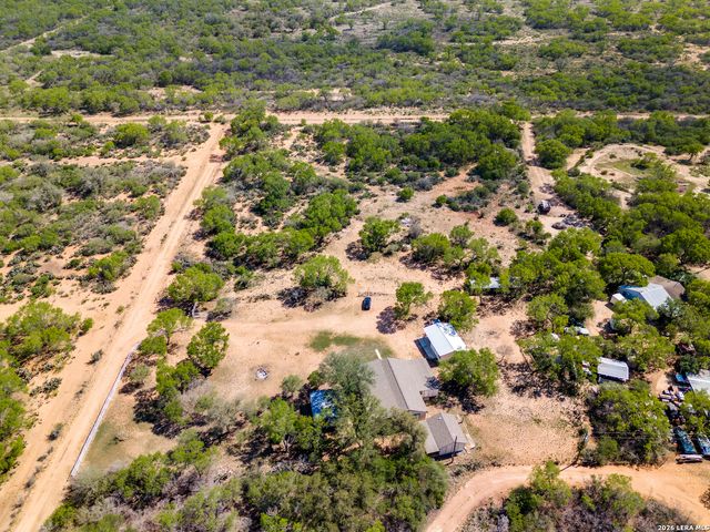 313 PR 6430, Hondo, TX 78861
