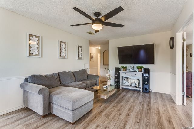 313 PR 6430, Hondo, TX 78861