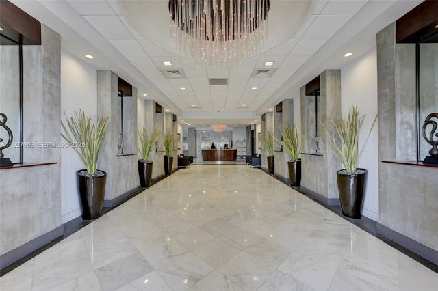 3015 N Ocean Blvd 19H, Fort Lauderdale, FL 33308