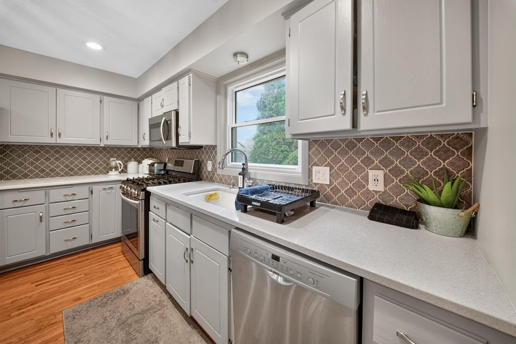 1309 86th Avenue N, Brooklyn Park, MN 55444 — photo 4