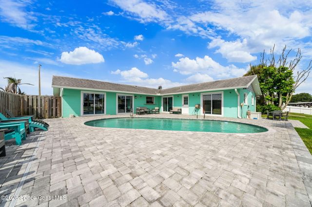 158 Via De La Reina, Merritt Island, FL 32953