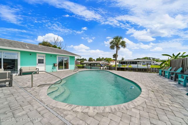 158 Via De La Reina, Merritt Island, FL 32953