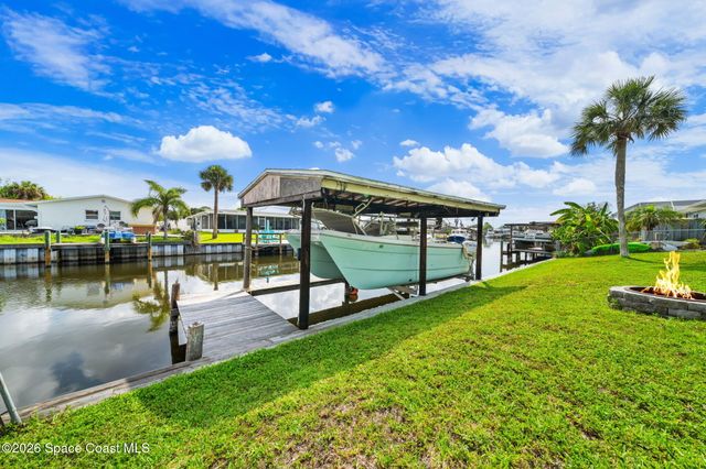 158 Via De La Reina, Merritt Island, FL 32953