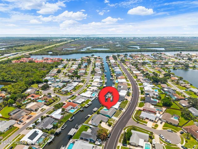 158 Via De La Reina, Merritt Island, FL 32953