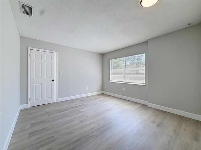 501 ROSE AVENUE, Fruitland Park, FL 34731
