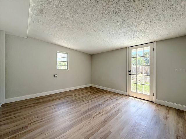 501 ROSE AVENUE, Fruitland Park, FL 34731