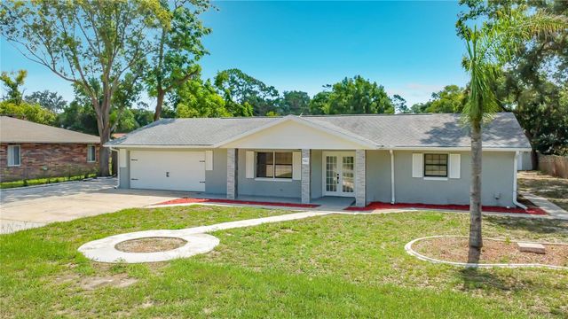 501 ROSE AVENUE, Fruitland Park, FL 34731