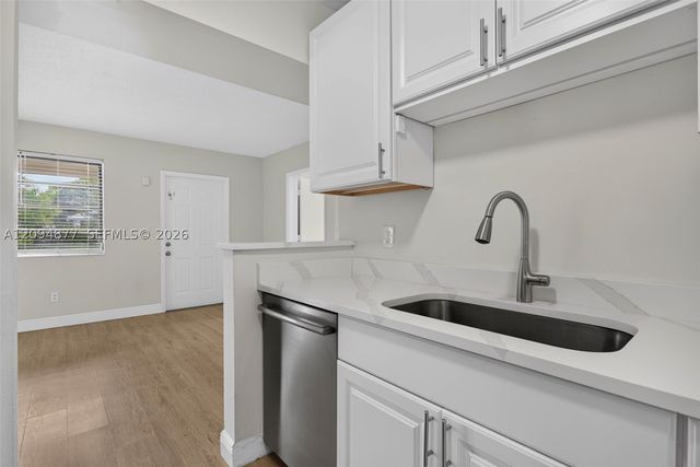 5197 NE 14th Ave, Pompano Beach, FL 33064