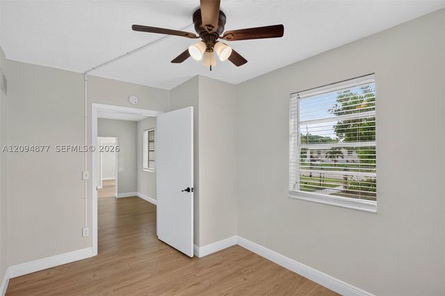 5197 NE 14th Ave, Pompano Beach, FL 33064