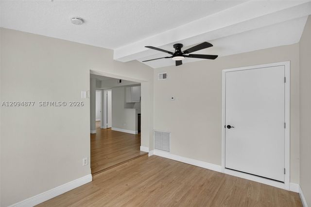 5197 NE 14th Ave, Pompano Beach, FL 33064