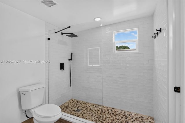 5197 NE 14th Ave, Pompano Beach, FL 33064